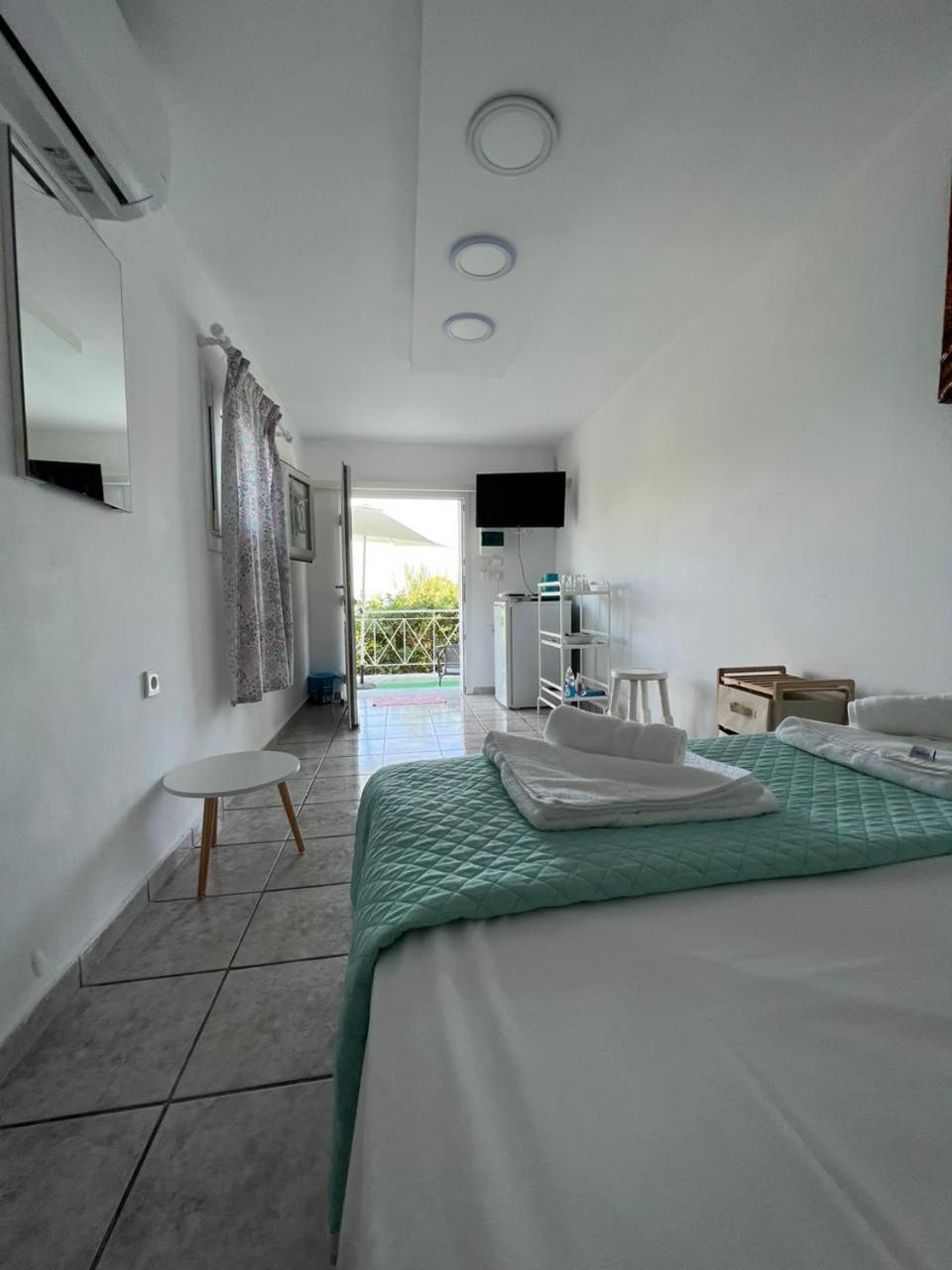 Aronis Spyros Panoramic Seaview Apartments Longós 객실 사진