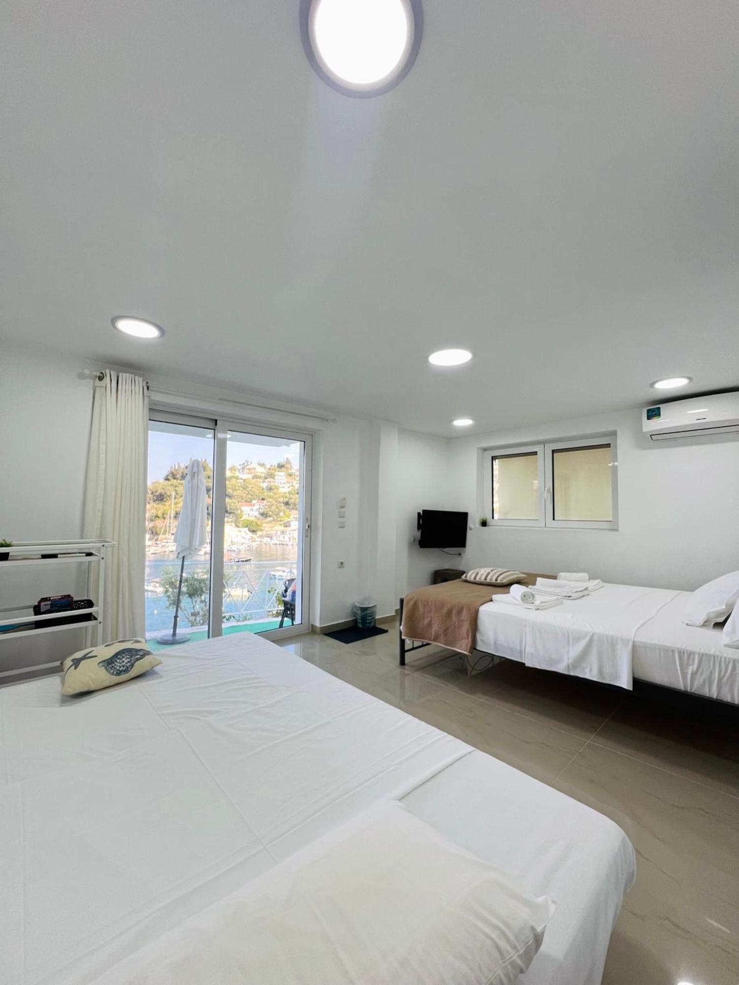 Aronis Spyros Panoramic Seaview Apartments Longós 객실 사진